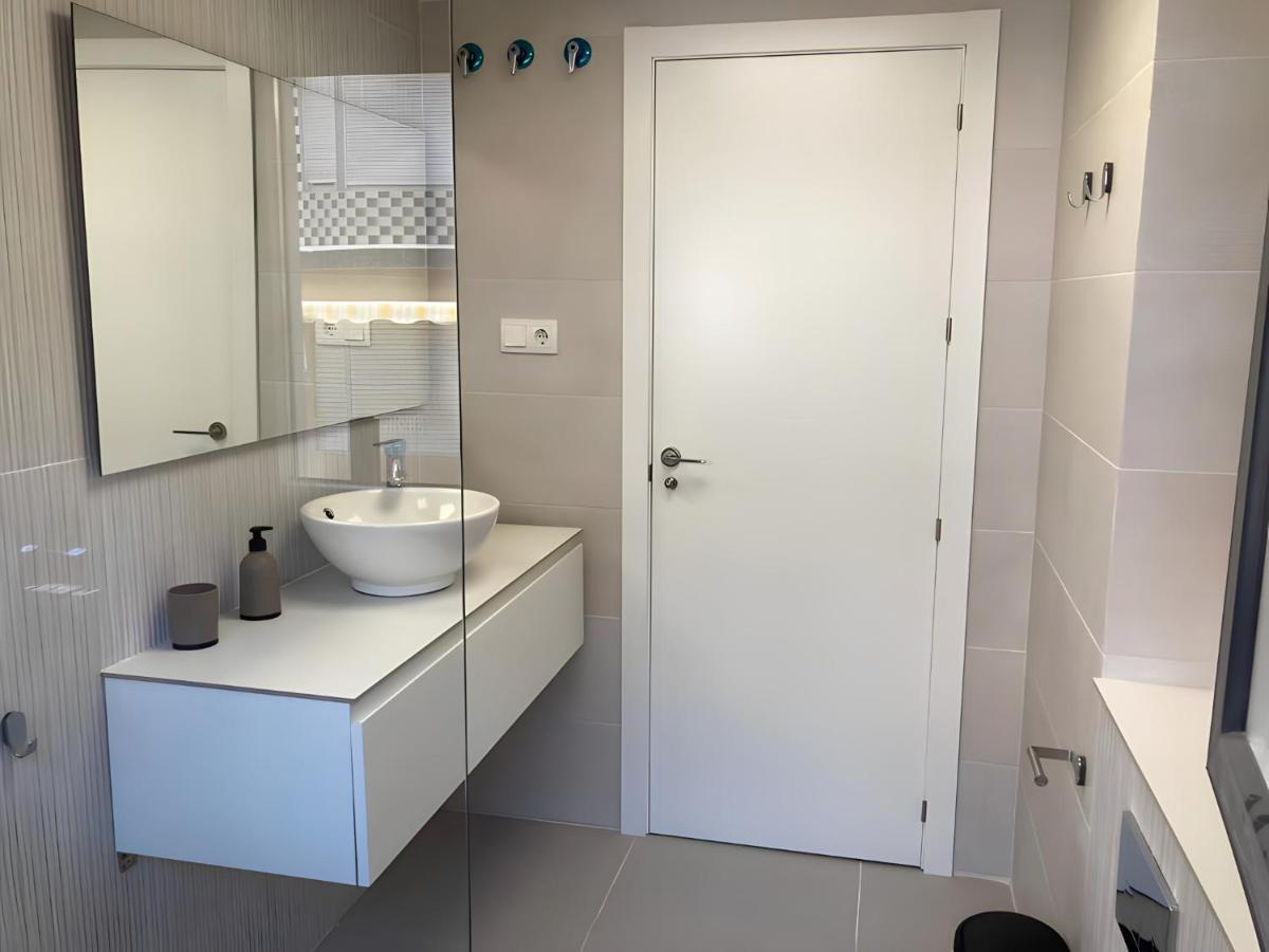 Apartamentos Nuevo Con Aire Y Wifi Águilas Dış mekan fotoğraf
